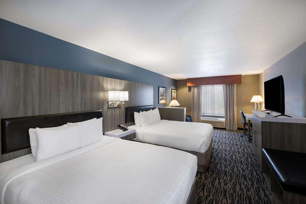 Western And Hotel 3*
