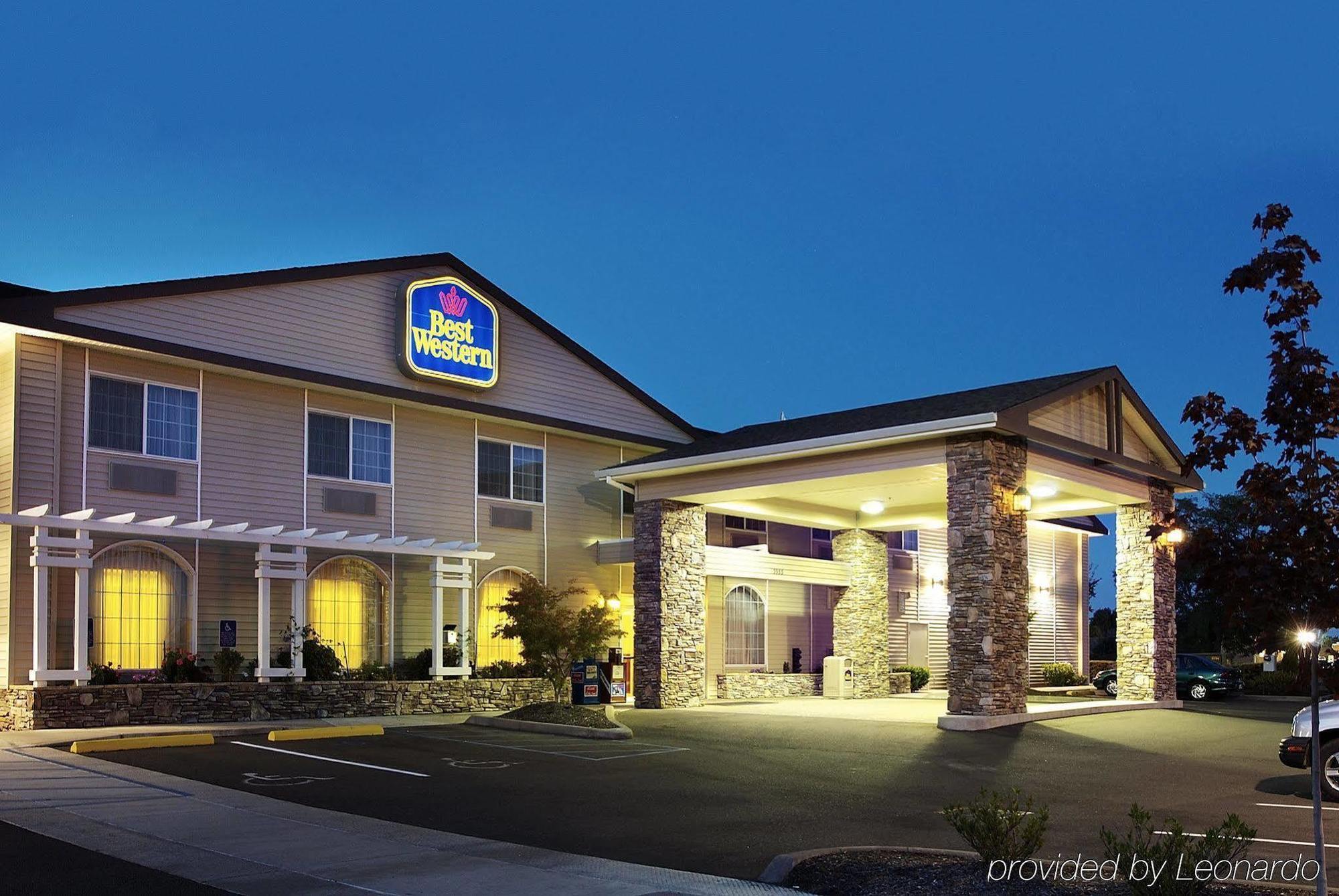 Western And Hotel