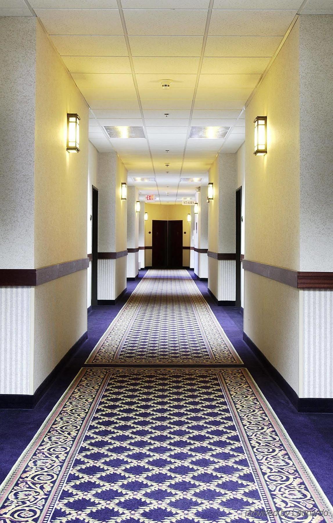 Hotel Western And